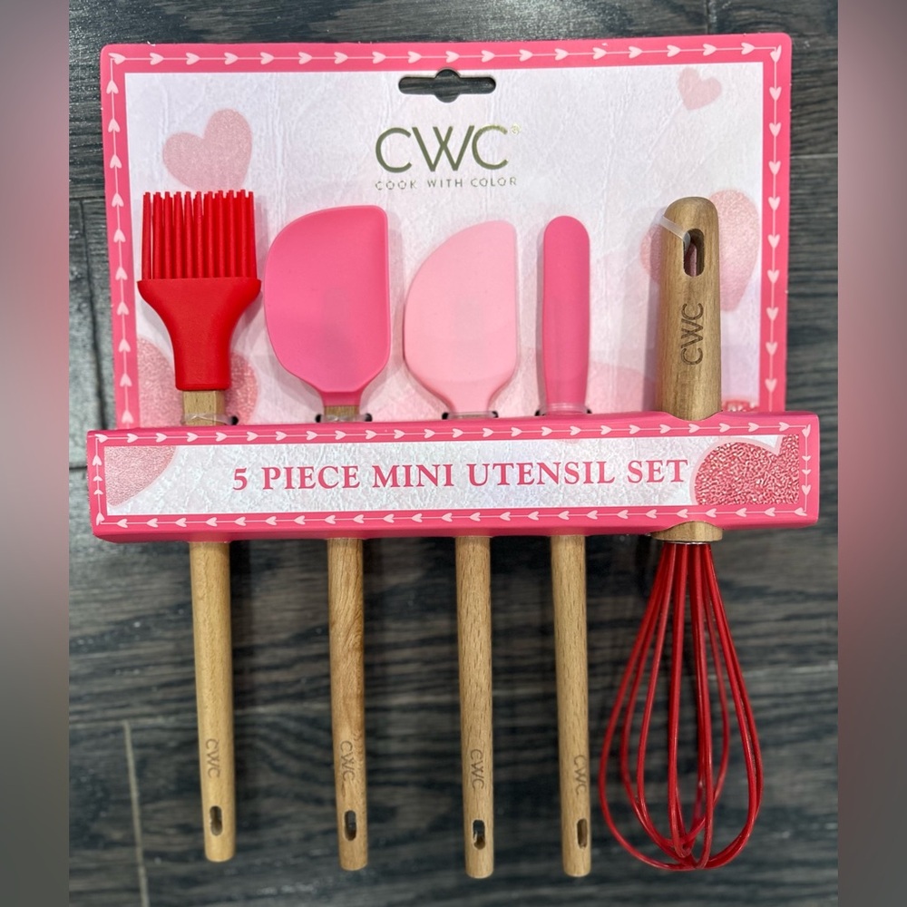 Mini utensil set NWT